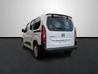 Usado Fiat Doblò Feel 101 CV (74 kW) 2024 Verde Monovolumen