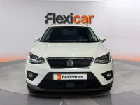 Usado Seat Arona Ecomotive 95 CV (69 kW) 2018 Blanco SUV