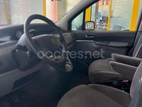 Usado Peugeot 807 120 CV (88 kW) 2007 Granate Monovolumen