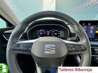 Usado Seat Leon Style 116 CV (85 kW) 2024 Gris Familiar