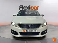 Usado Peugeot 308 Allure 130 CV (95 kW) 2018 Blanco Berlina