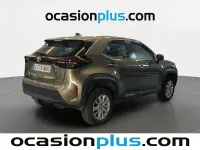 Usado Toyota Yaris Cross Business Edition 116 CV (85 kW) 2024 Marrón SUV
