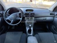 Usado Toyota Avensis Sol 129 CV (94 kW) 2006 Negro Berlina