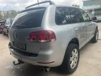 Usado VW Touareg 220 CV (161 kW) 2003 Gris / plata SUV