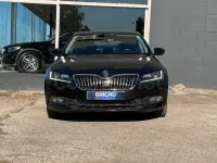 Usado Skoda Superb Ambition 150 CV (110 kW) 2017 Negro Berlina