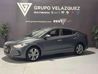 Usado Hyundai Elantra 128 CV (94 kW) 2018 Gris Utilitario