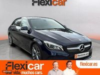 Usado Mercedes CLA200 Shooting Brake 136 CV (100 kW) 2018 Azul Familiar