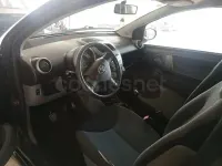Usado Toyota Aygo 68 CV (50 kW) 2007 Gris / plata Utilitario