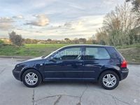 Usado VW Golf IV Conceptline 105 CV (77 kW) 2002 Azul Berlina