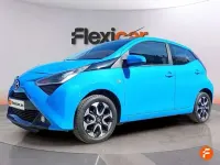 Usado Toyota Aygo X-cite 72 CV (52 kW) 2020 Azul Utilitario