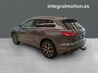 Usado VW Touareg R-line 231 CV (169 kW) 2021 Gris SUV
