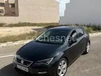 Usado Seat Leon FR 150 CV (110 kW) 2019 Negro Berlina