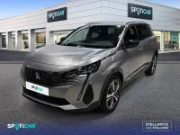 Usado Peugeot 5008 Allure 130 CV (95 kW) 2024 Gris / plata SUV