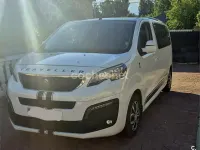 Begagnad Peugeot Traveller Business-Line 120 HK (88 kW) 2019 Vit Minibuss