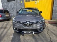 Usado Renault Grand Scénic IV Zen 110 CV (80 kW) 2018 Gris / plata Monovolumen