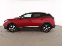 Usado Peugeot 3008 Allure 130 CV (95 kW) 2019 Rojo SUV