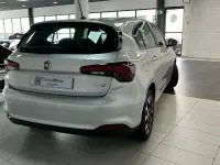 Usado Fiat Tipo Life 95 CV (69 kW) 2020 Gris / plata Berlina