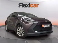 Usado Toyota C-HR Active 140 CV (102 kW) 2024 Violeta SUV