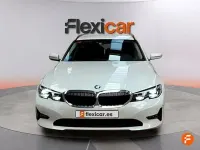 Usado BMW 318 150 CV (110 kW) 2021 Blanco Familiar