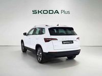 Usado Skoda Karoq Selection 150 CV (110 kW) 2025 Blanco SUV