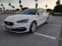 Usado Seat Leon Style 115 CV (84 kW) 2021 Blanco Familiar