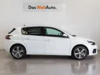 Usado Peugeot 308 Allure 130 CV (95 kW) 2019 Blanco Berlina