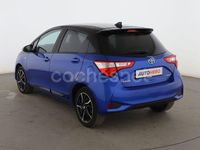 Usado Toyota Yaris Hybrid Active 100 CV (73 kW) 2018 Azul Berlina