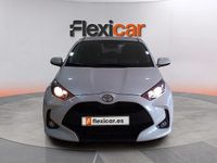 Usado Toyota Yaris Hybrid Active 116 CV (85 kW) 2024 Blanco Berlina