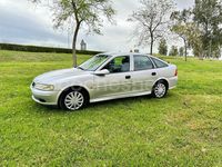 Usado Opel Vectra Comfort 100 CV (73 kW) 2002 Gris / plata Berlina
