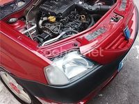 Usado Dacia Logan Lauréate 85 CV (62 kW) 2008 Rojo Familiar