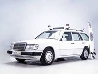Usado Mercedes E300 180 CV (132 kW) 1991 Blanco