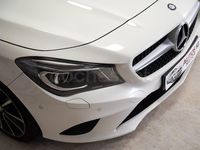 Usado Mercedes CLA200 136 CV (100 kW) 2014 Blanco Berlina
