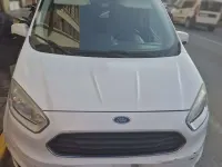Usado Ford Tourneo Courier Trend 102 CV (75 kW) 2017 Blanco Monovolumen