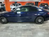 Usado Mercedes C300 258 CV (189 kW) 2019 Azul Coupe