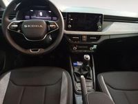 Usado Skoda Scala Selection 115 CV (84 kW) 2025 Gris plata Utilitario