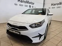 Usado Kia Ceed 100 CV (73 kW) 2022 Blanco Utilitario