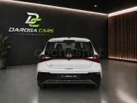 Usado Hyundai i20 100 CV (73 kW) 2023 Blanco Utilitario