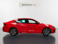 Usado Skoda Octavia SportLine 150 CV (110 kW) 2025 Rojo Utilitario