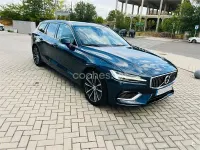 Usado Volvo V60 Plus 350 CV (257 kW) 2022 Azul Familiar