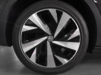 Usado VW ID.4 Pro 127 kW (174 CV) 2023 Gris manganeso metalizado SUV