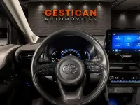 Usado Toyota Yaris Cross Style 116 CV (85 kW) 2024 Verde SUV