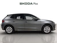 Usado Skoda Fabia Selection 95 CV (69 kW) 2025 Gris Berlina