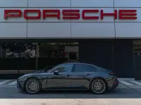 Nuevo Porsche Panamera 4 E-Hybrid 470 CV (345 kW) 2026 Gris Utilitario