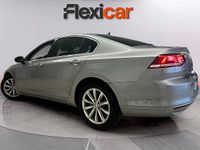 Usado VW Passat Advance 150 CV (110 kW) 2019 Gris Berlina