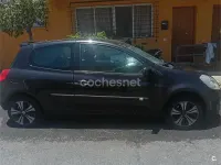 Usado Renault Clio II 75 CV (55 kW) 2010 Negro Berlina