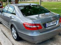 Usado Mercedes E220 Avantgarde 170 CV (125 kW) 2011 Gris / plata Berlina