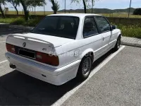Usado BMW 318 136 CV (100 kW) 1990 Blanco Berlina