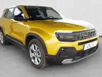 Usado Jeep Avenger Altitude 100 CV (73 kW) 2025 Amarillo SUV