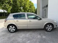 Usado Opel Astra Energy 116 CV (85 kW) 2009 Beige Utilitario