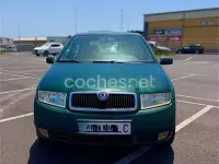 Usado Skoda Fabia Comfort 68 CV (50 kW) 2001 Verde Berlina